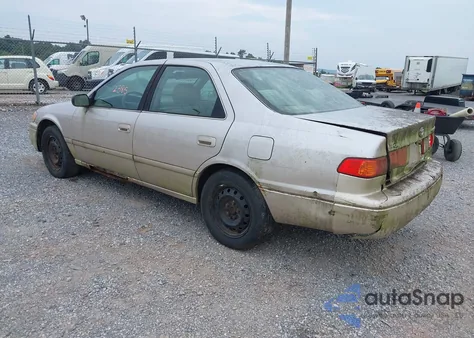 2001 Toyota Camry Le from USA, damaged, VIN 4T1BG22K81U796422
